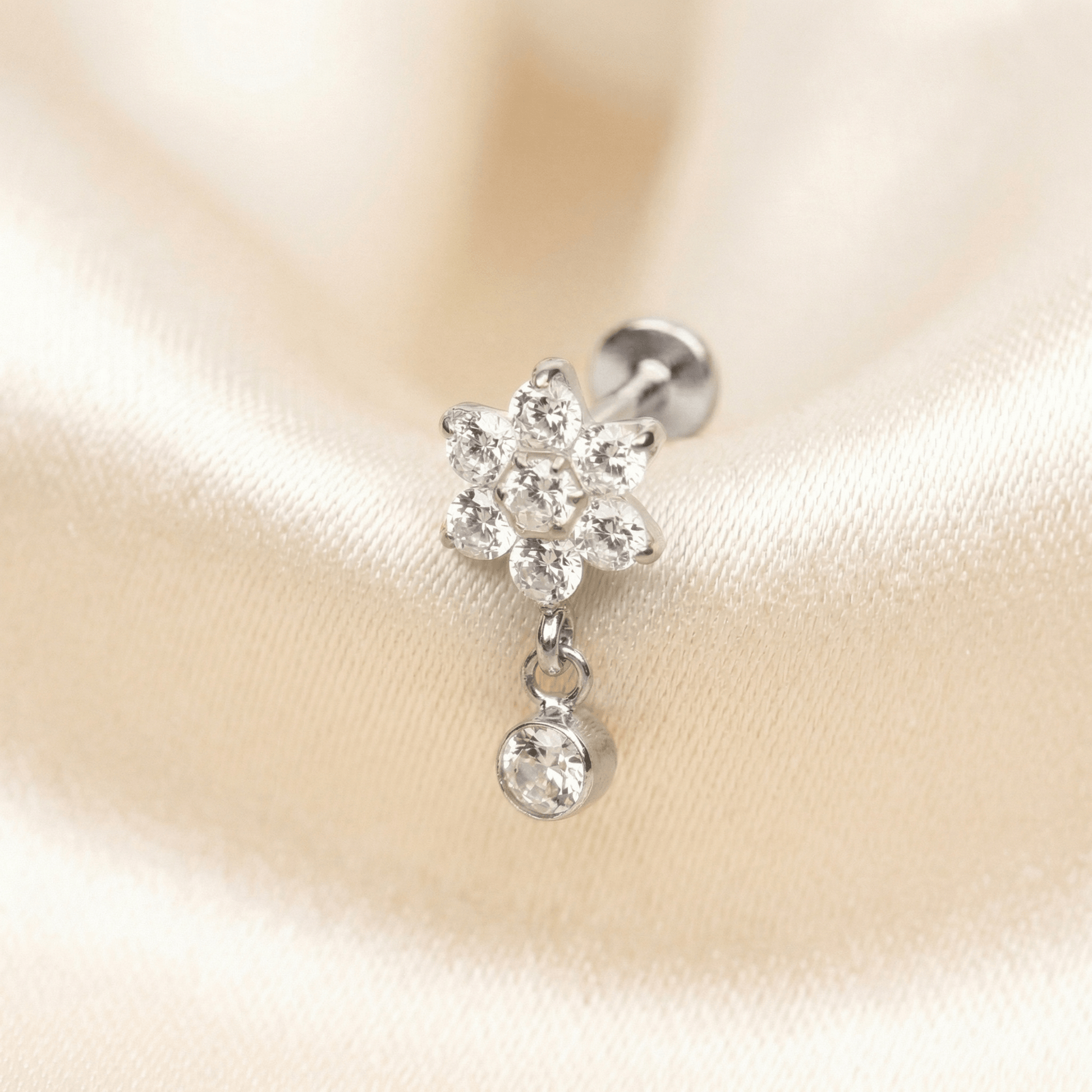Daisy Front Helix Piercing - Silver hypoallergenic ear stack