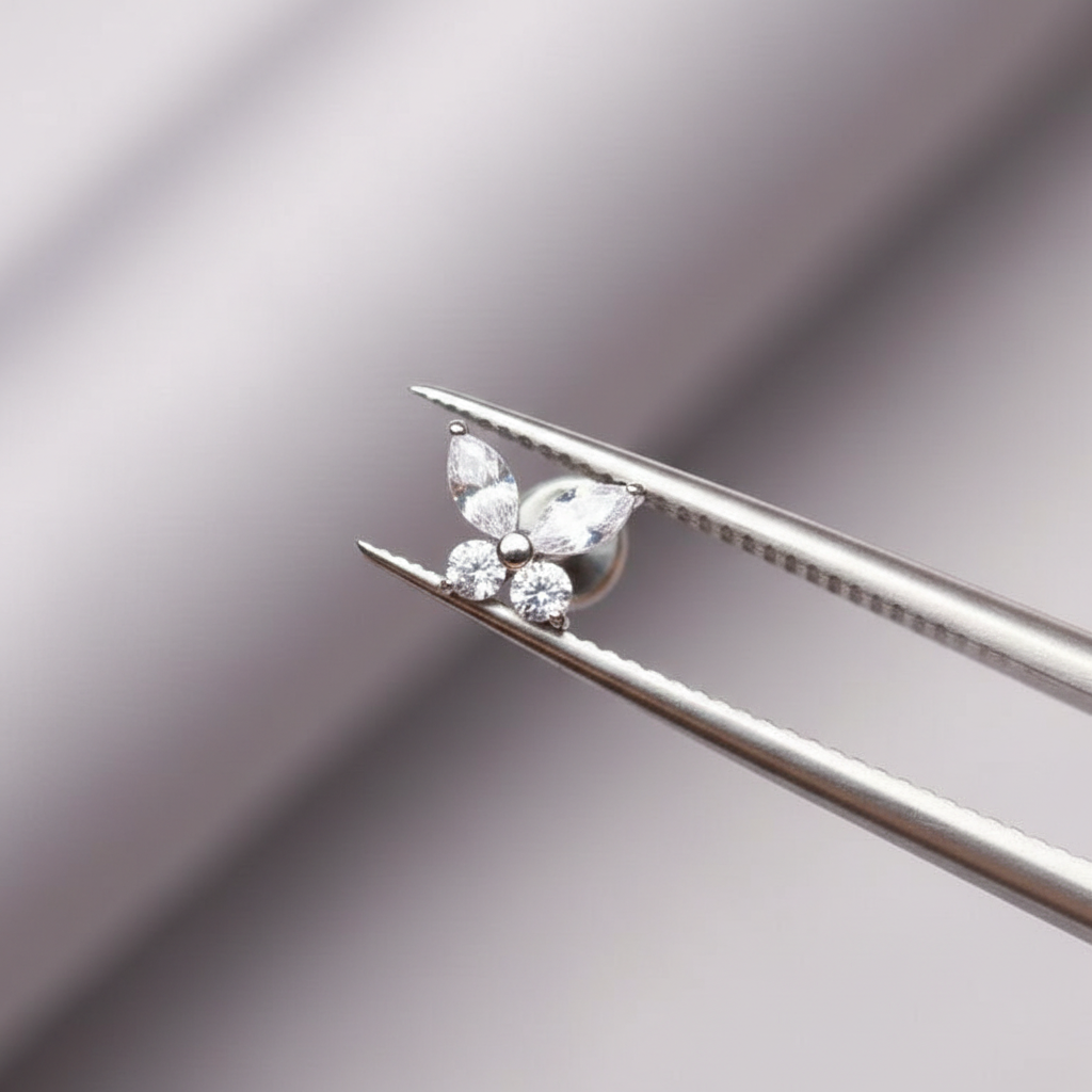 Butterfly CZ Titanium Labret Stud 16G Flat Back Helix Tragus Cartilage Piercing