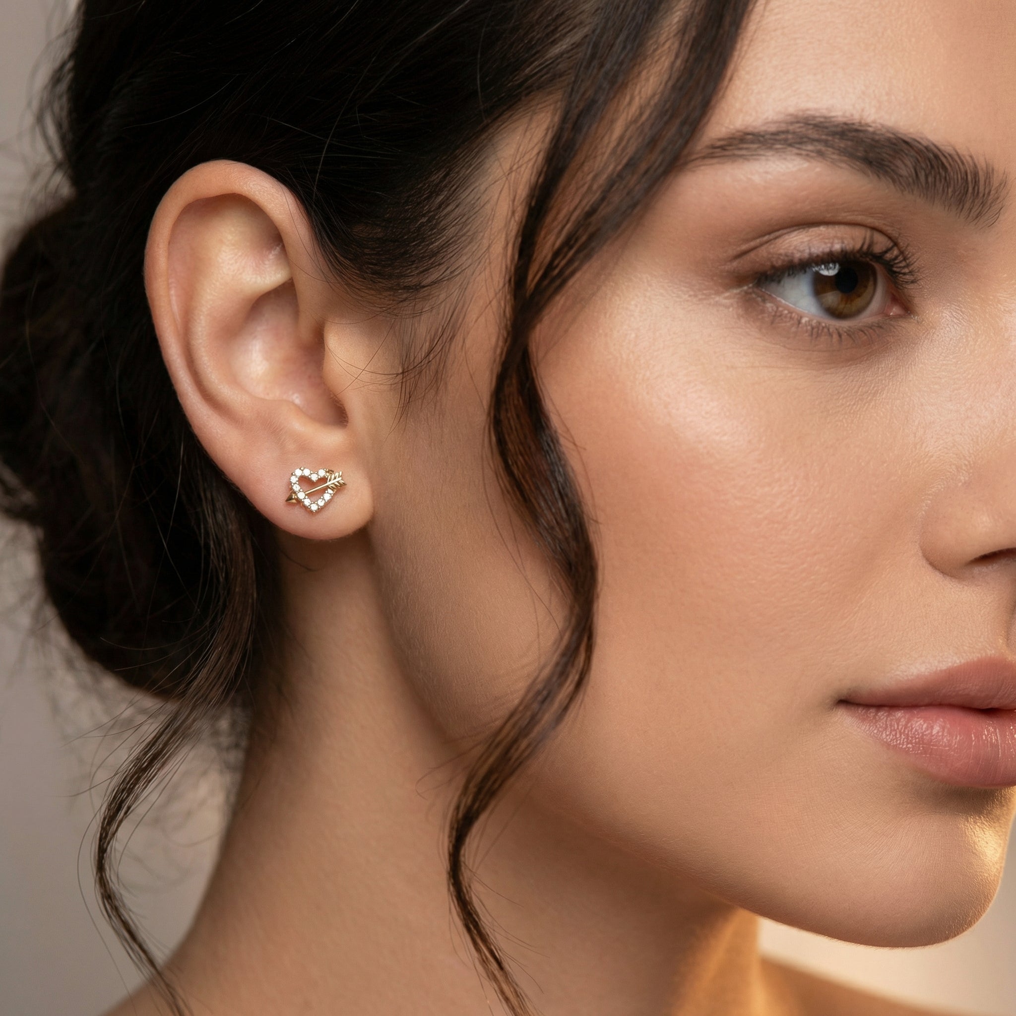 Titanium Heart Arrow Zircon Labret Piercing 6mm (16G) Flat Back Cartilage Stud for Conch Lobe Medusa Tragus