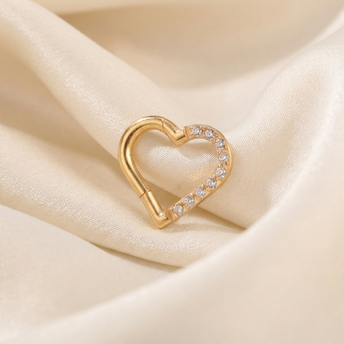 Titanium Heart Hinged Hoop Piercing 8mm (16G) Zircon Clicker Ring for Helix Tragus Septum Cartilage