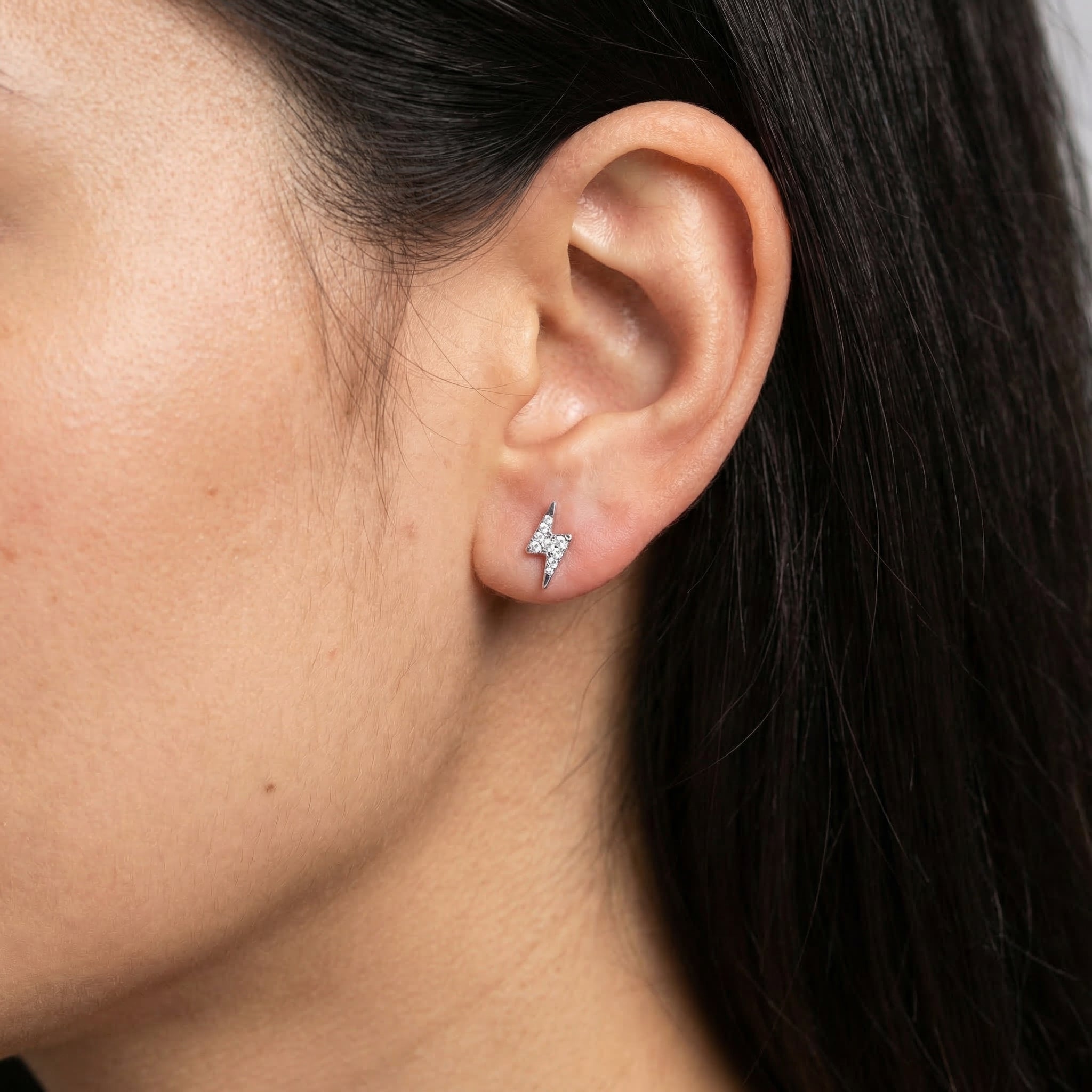 Lightning CZ Titanium Labret Stud 16G Flat Back Helix Tragus Cartilage Piercing