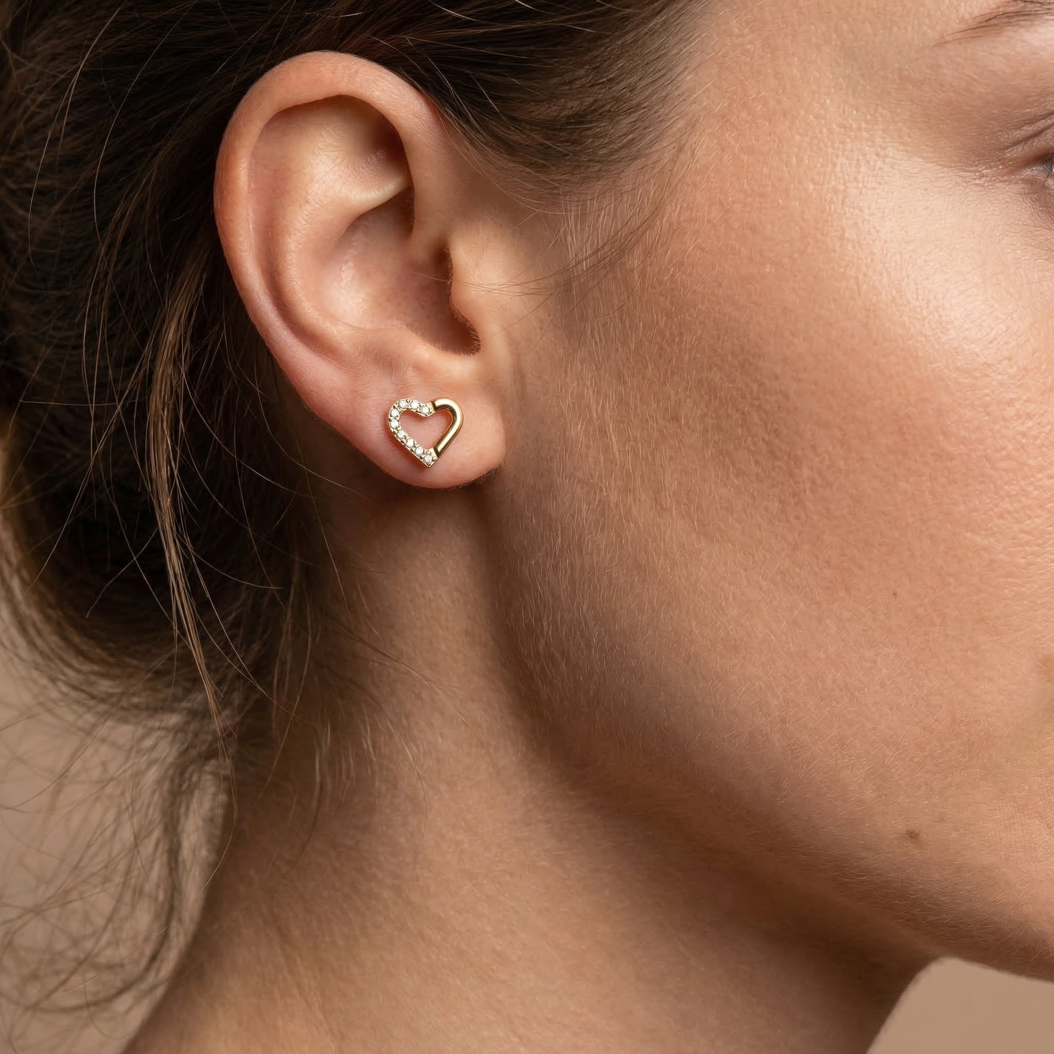 Heart Zircon Titanium Labret Piercing, Minimal Heart Cartilage Stud, Helix Tragus Flat Back Piercing, Cute Ear Jewelry