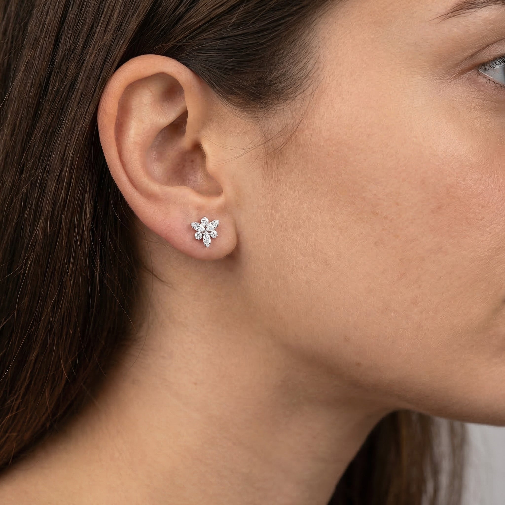 Snowflake Zircon Titanium Labret Piercing 16G Flat Back Stud Helix Tragus Cartilage Minimal Crystal Piercing