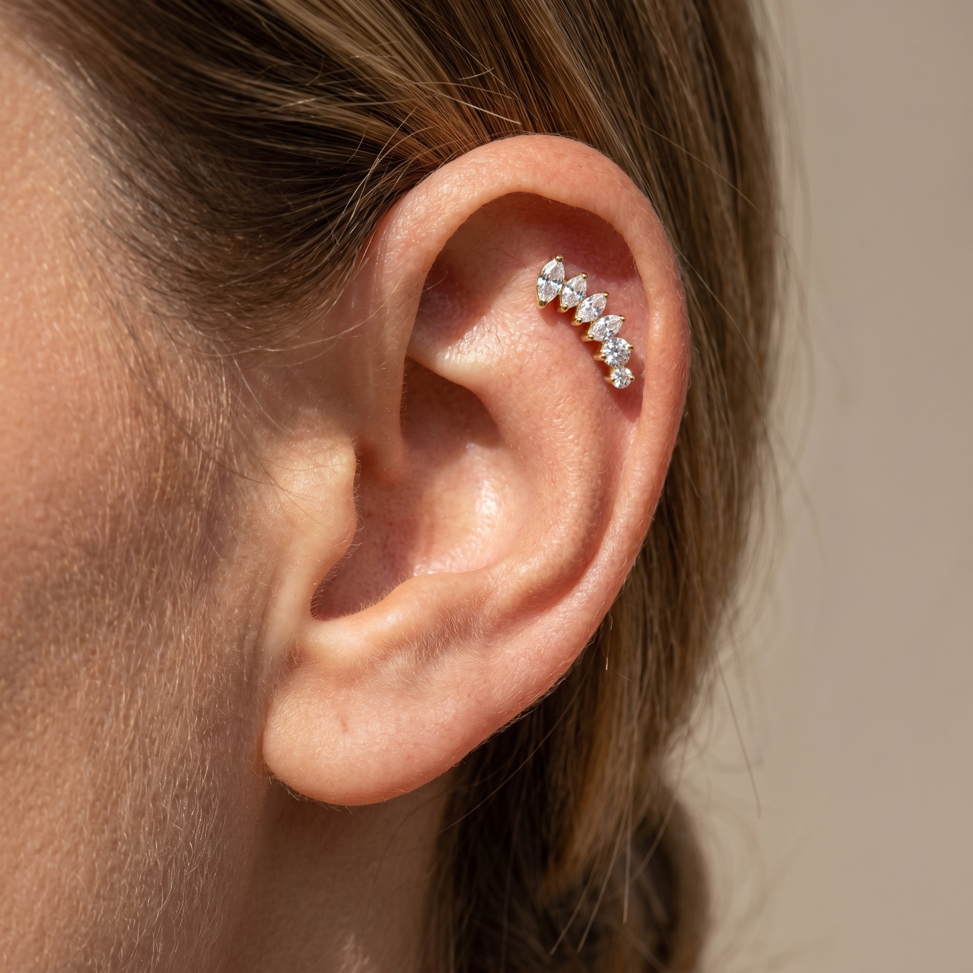 Labret Stud For Conch Piercing - Gold curved cluster earring
