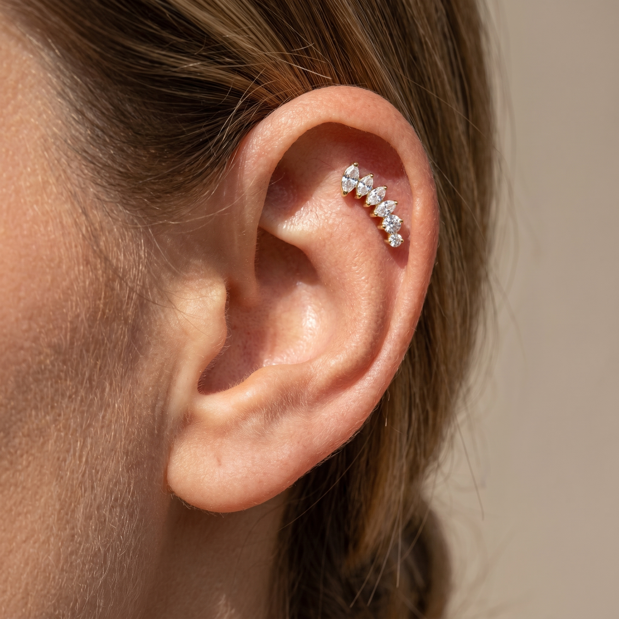 Labret Stud For Conch Piercing - Gold curved cluster earring